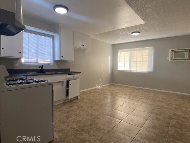 Photo - 1023 W 8th St Unit B