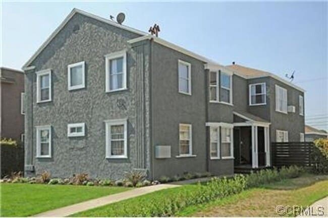Building Photo - 1323 S Highland Ave