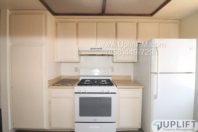 Photo - 2863 Broadway Unit 102