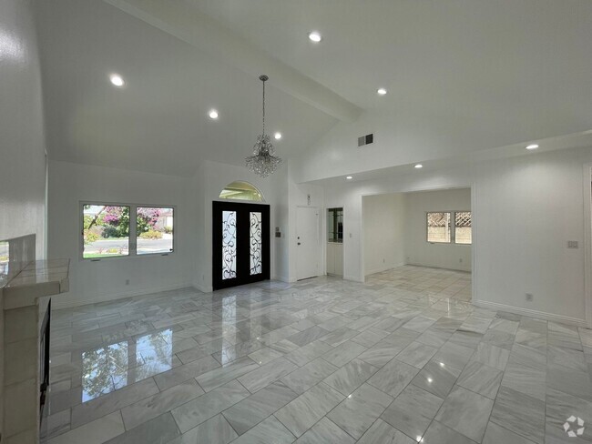 Building Photo - 1719 Wellesley Ave Unit HOUSE
