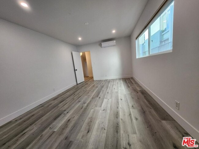 Photo - 1951 Selby Ave Unit 4