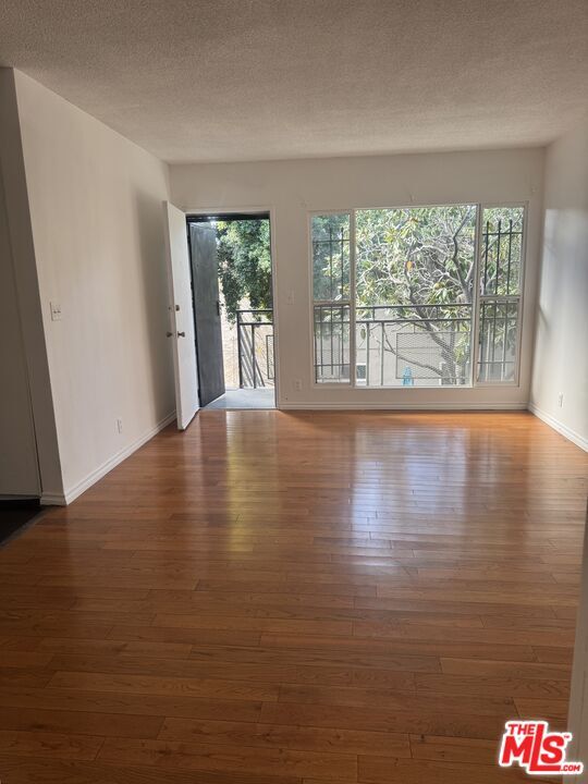 Photo - 4106 Rosewood Ave Unit 10