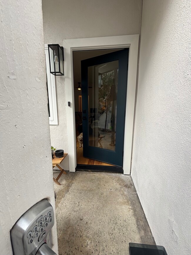 Photo - 413 14th St Unit B