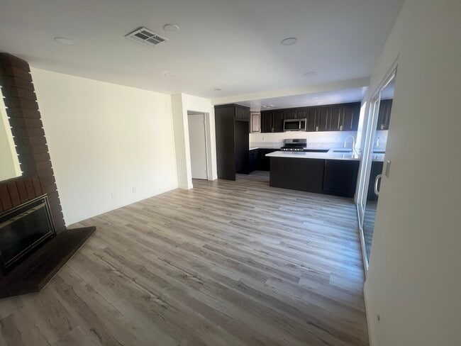 Photo - 8470 Winnetka Ave