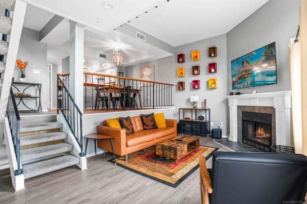 Building Photo - 8832 Spring Canyon Dr Unit 1