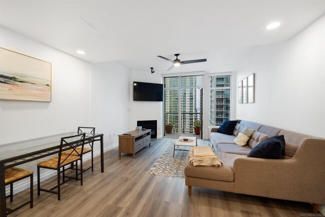 Photo - 1240 India St Unit 1509