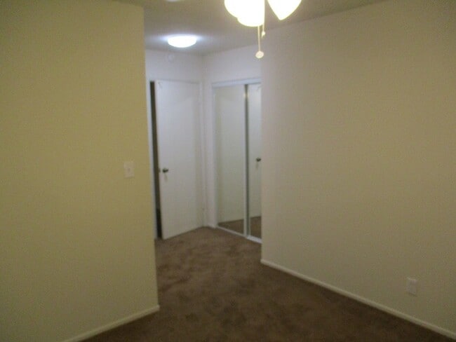 Photo - 417 E Badillo St