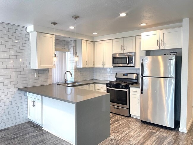 Photo - 7521 Brookside Rd