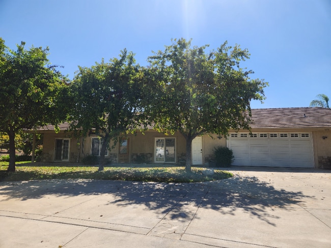 Photo - 1234 Kendi Ln House