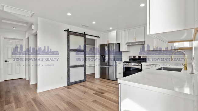 Photo - 2205 E 24th St