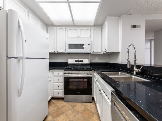 Photo - 7800 Topanga Canyon Blvd Unit 212