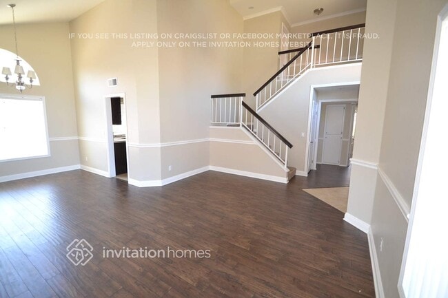 Photo - 3120 Crowne Dr