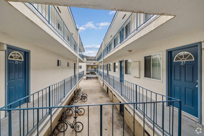 Photo - Skyview Apartments