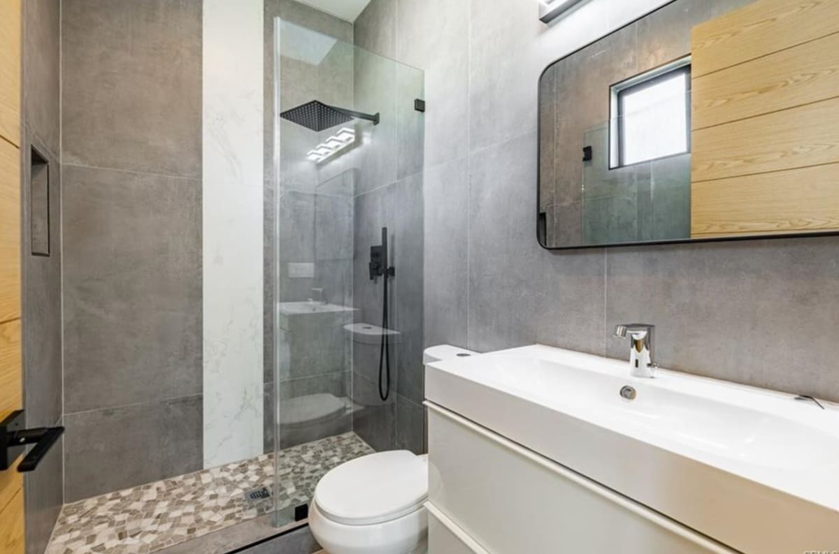 Photo - 5807 Bucknell Ave