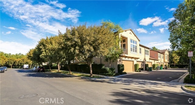 Building Photo - 220 Kempton Rental