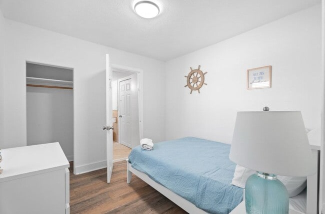 Photo - 7822 Sycamore Drive