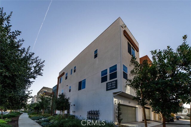 Building Photo - 155 Baluster