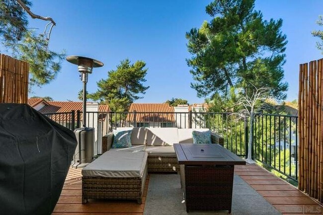 Large, private balcony - 3086 Corte Trabuco