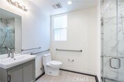Photo - 111 E McLean St