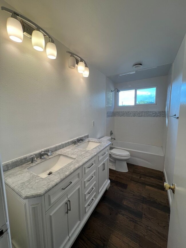 Photo - Centrally located single story 3 bed, 2 ba...