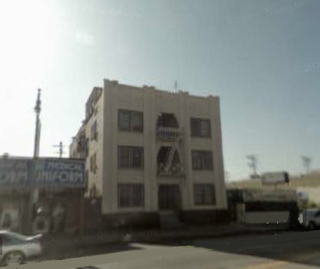 The Ritz Apartments - The Ritz Apartments