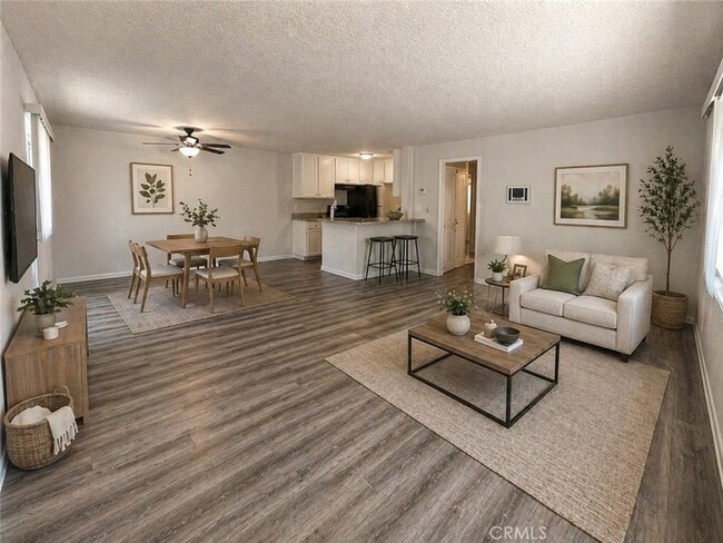 Photo - 685 E Vista Chino Unit 4