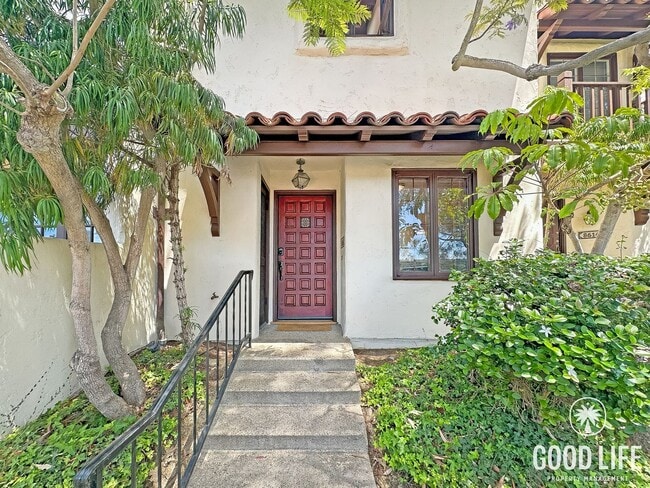 Photo - Luxury Loft-Style 1BR in La Jolla | 1,016 Sq Ft | 3 Levels with Balcony & Garage