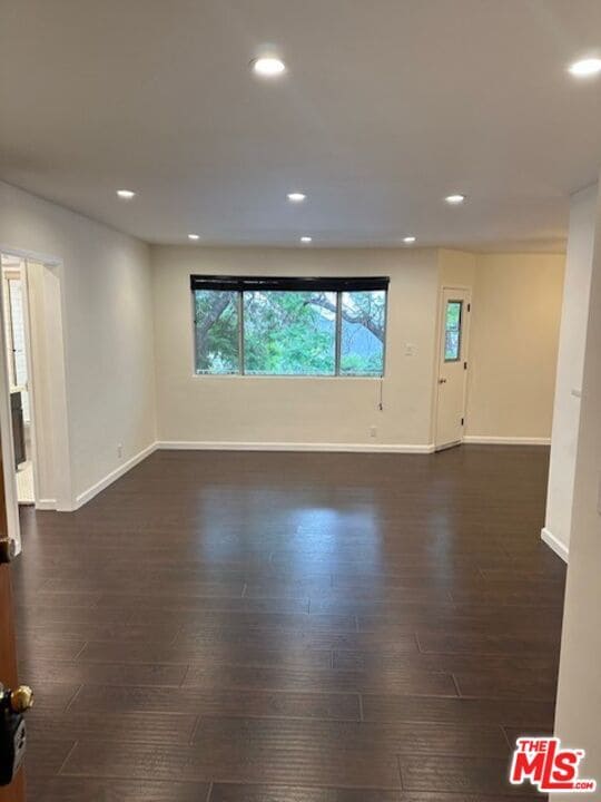 Building Photo - 5961 Chula Vista Way Unit 7 Rental