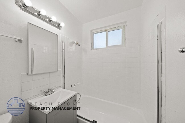 Photo - 8232 Wilcox Apts.