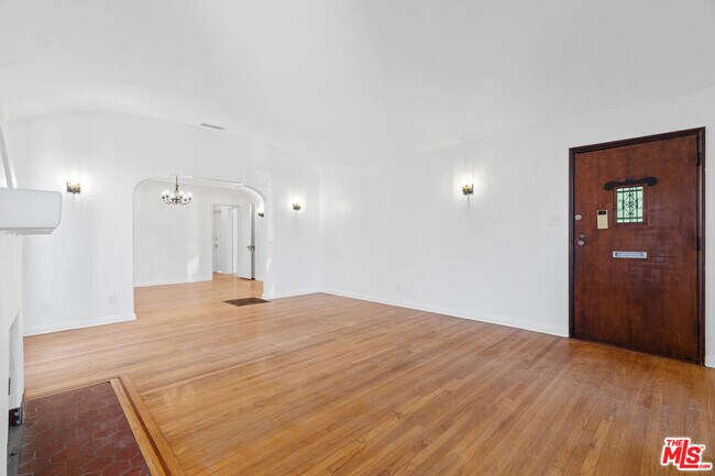 Photo - 1150 Grant Ave