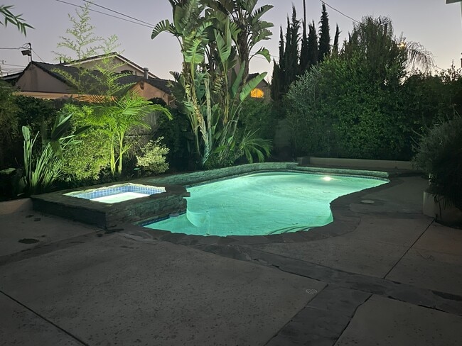 Photo - 14320 Hortense St