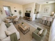 Photo - 1049 N Mariposa Ave