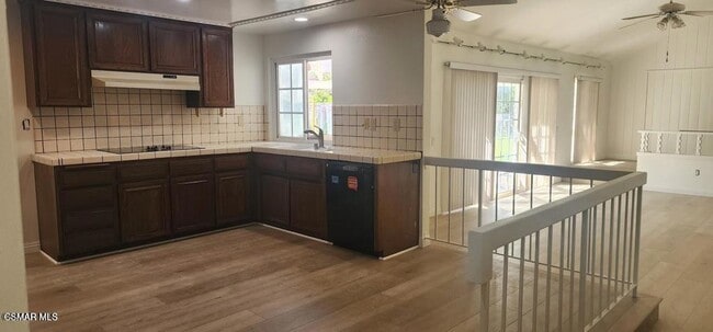 Photo - 319 Bethany St