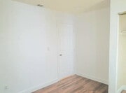 Photo - 844 W 54th St