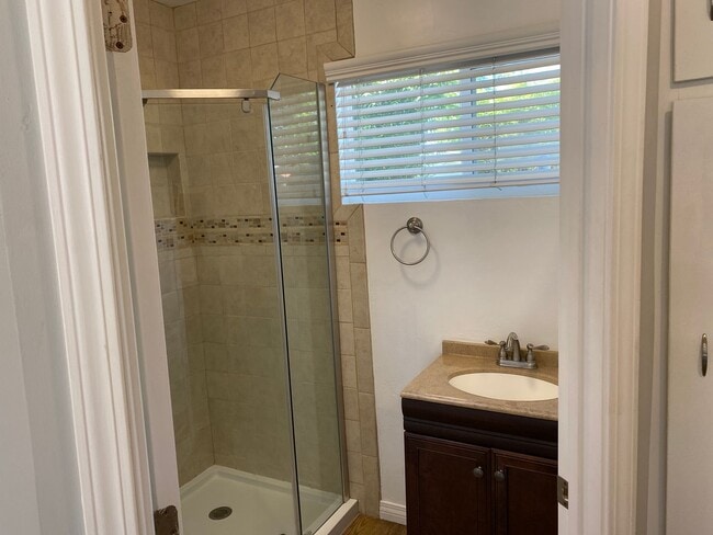 Photo - 3210 Felton St Unit 3210 Felton Studio