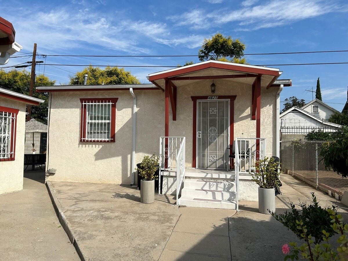 Photo - 4625 Kingswell Ave Unit 4625