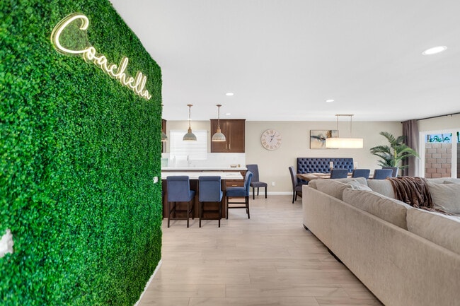 Building Photo - 84131 Azzura Way