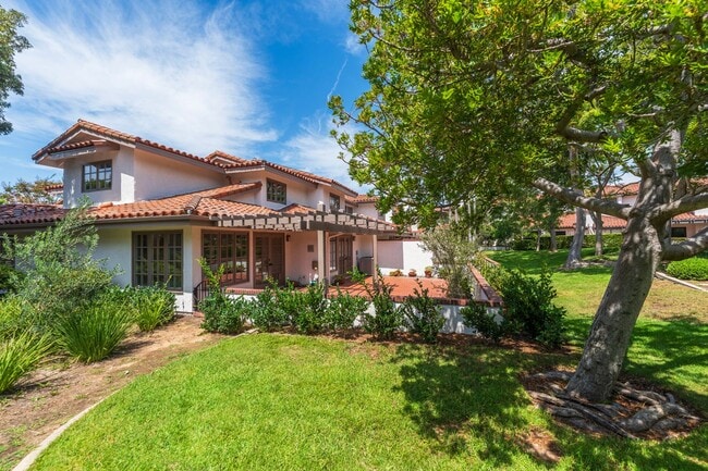 Photo - 16 Sausalito Cir W