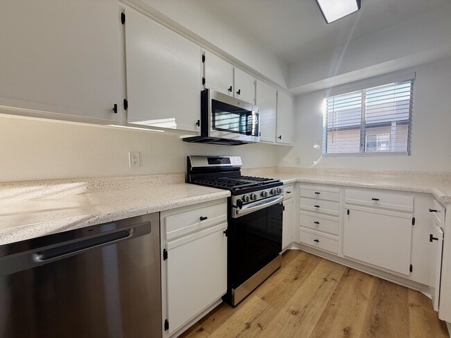 Photo - Alcott Apartments Unit 9025-302