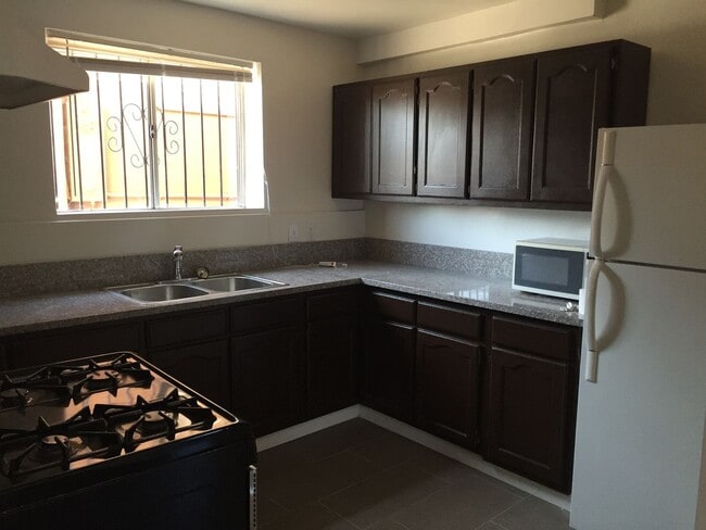 Photo - 7404 S Western Ave Unit #5=3+1@7402.5