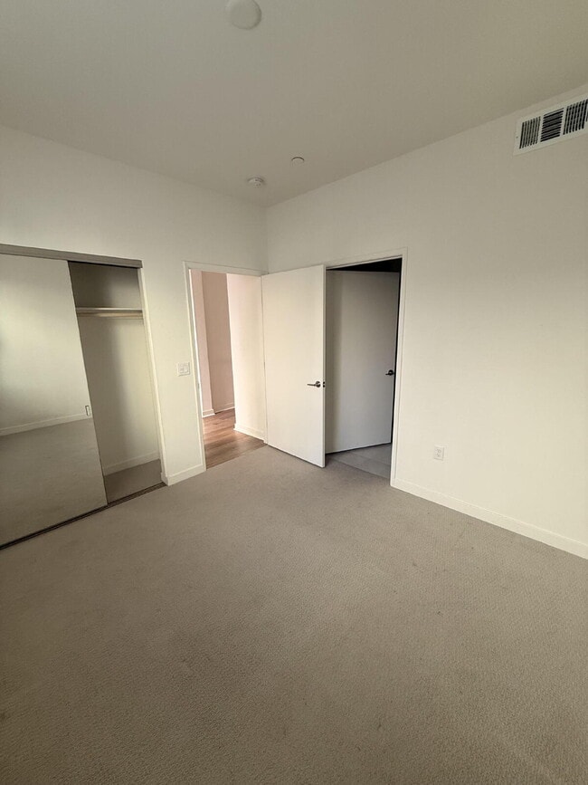 Photo - $4,500 - 4 Bed / 3.5 Bath Townhome in La Brisa Community of San Ysidro Unit 163