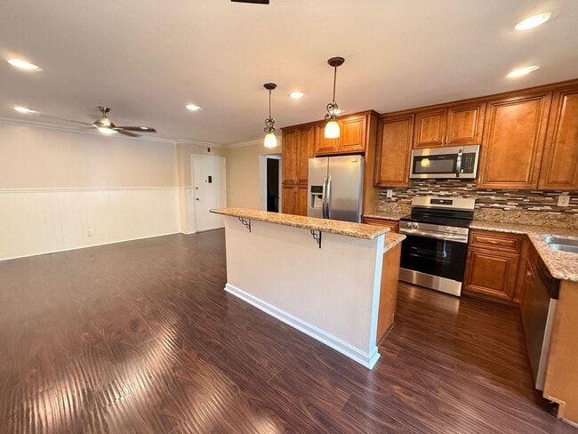 Photo - Beautiful 2 bedroom, 2 full bath condo in ... Unit B23