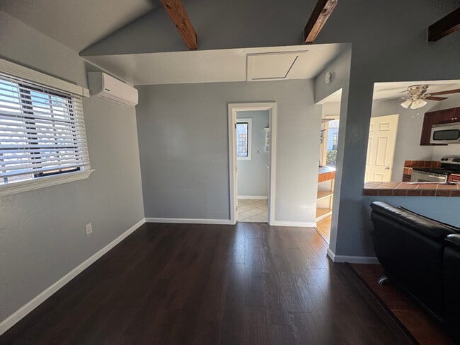 Photo - 3733 Mesa Vista Way