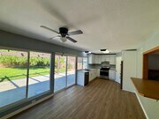 Photo - 28205 Oaklar Dr House