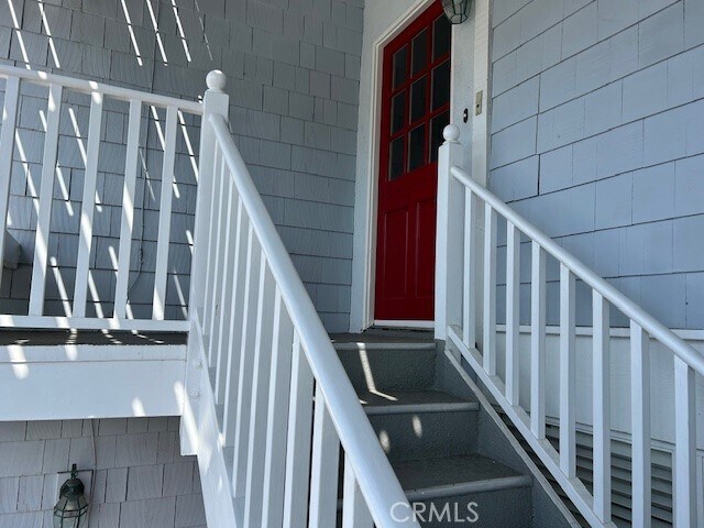 Photo - 300 Apolena Ave