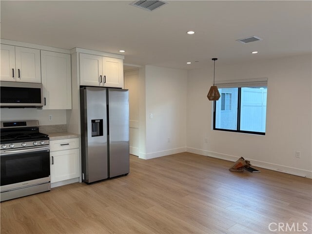 Photo - 19212 Calvert St