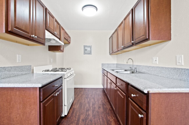 Photo - Buena Sands Apartments