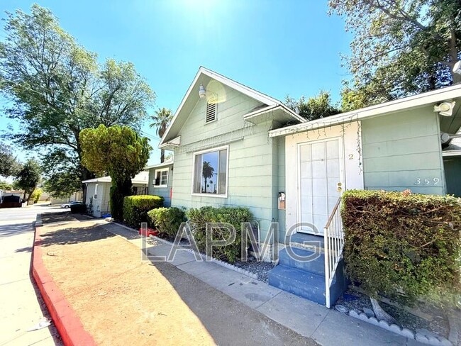Building Photo - 359 E Washington Blvd Rental