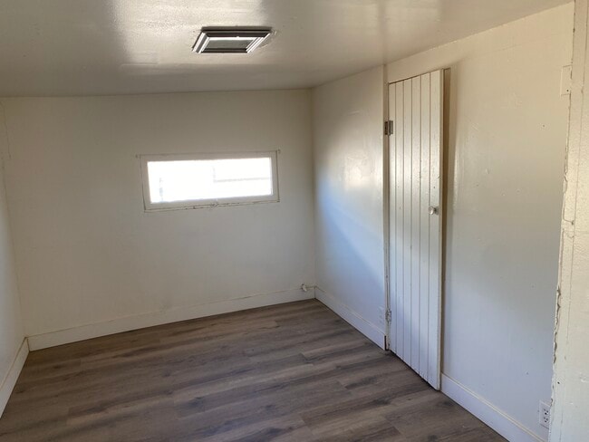 Photo - 25573 Jasper Rd