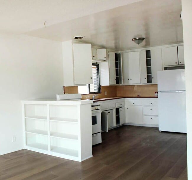Available Now! - Available Now! Condo Unit 6